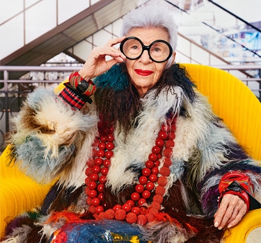 Iris in Paris – Exposition Le Bon Marché